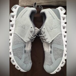 On Running Light Gray Sneakers